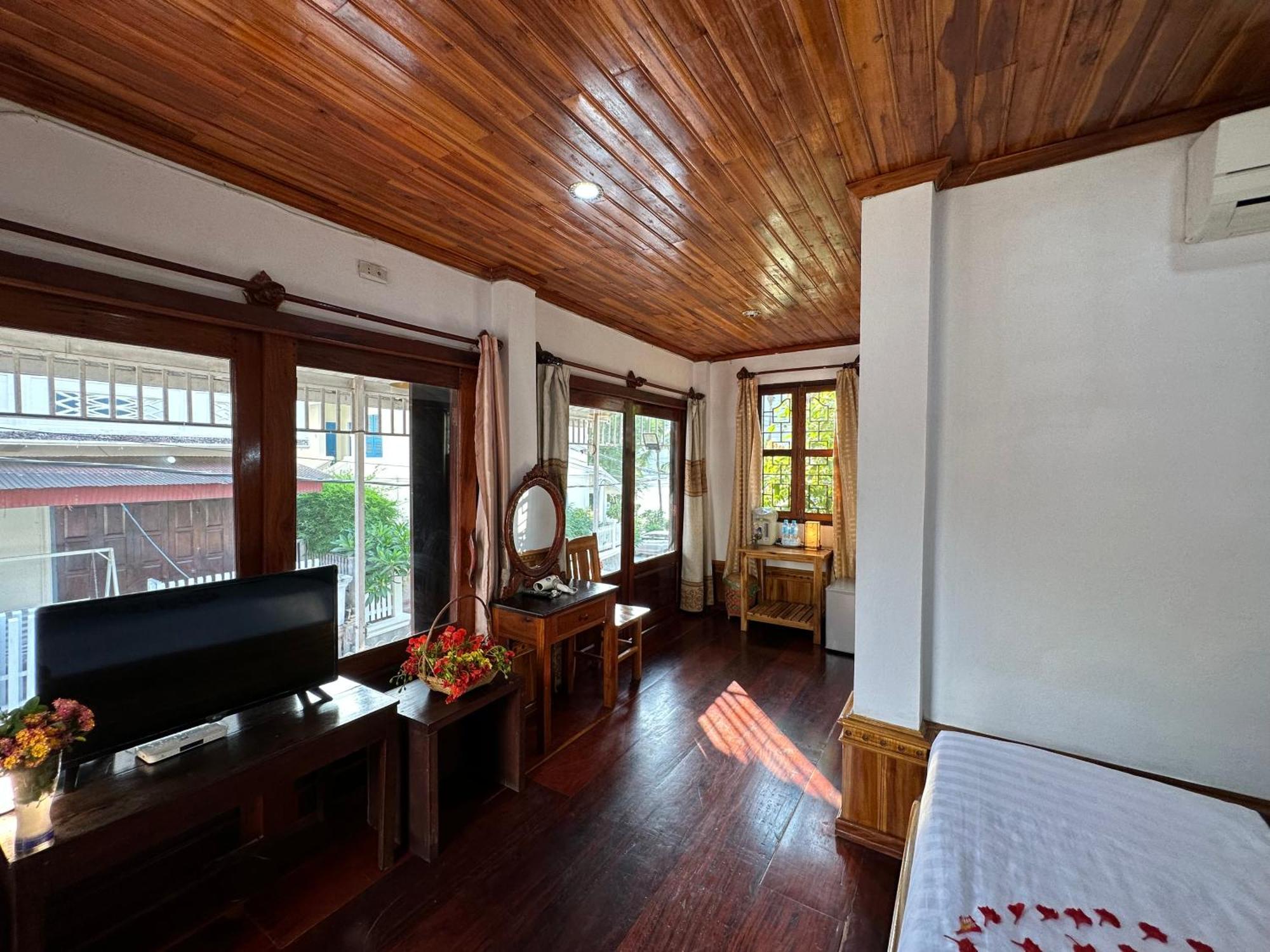 Villa Thida Mekong Riverside Λουάνγκ Πραμπάνγκ Εξωτερικό φωτογραφία